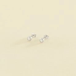 Boucles D'oreilles Puces BRILLANT - Cristal / Argenté