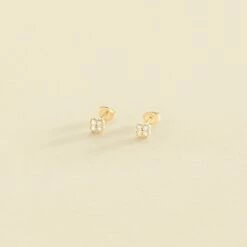 Boucles D'oreilles Puces BELOVED - Cristal / Doré